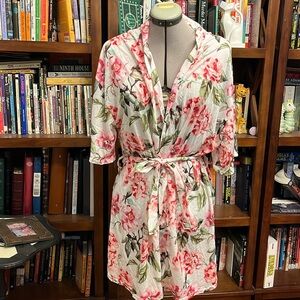 Show Me Your MuMu Robe